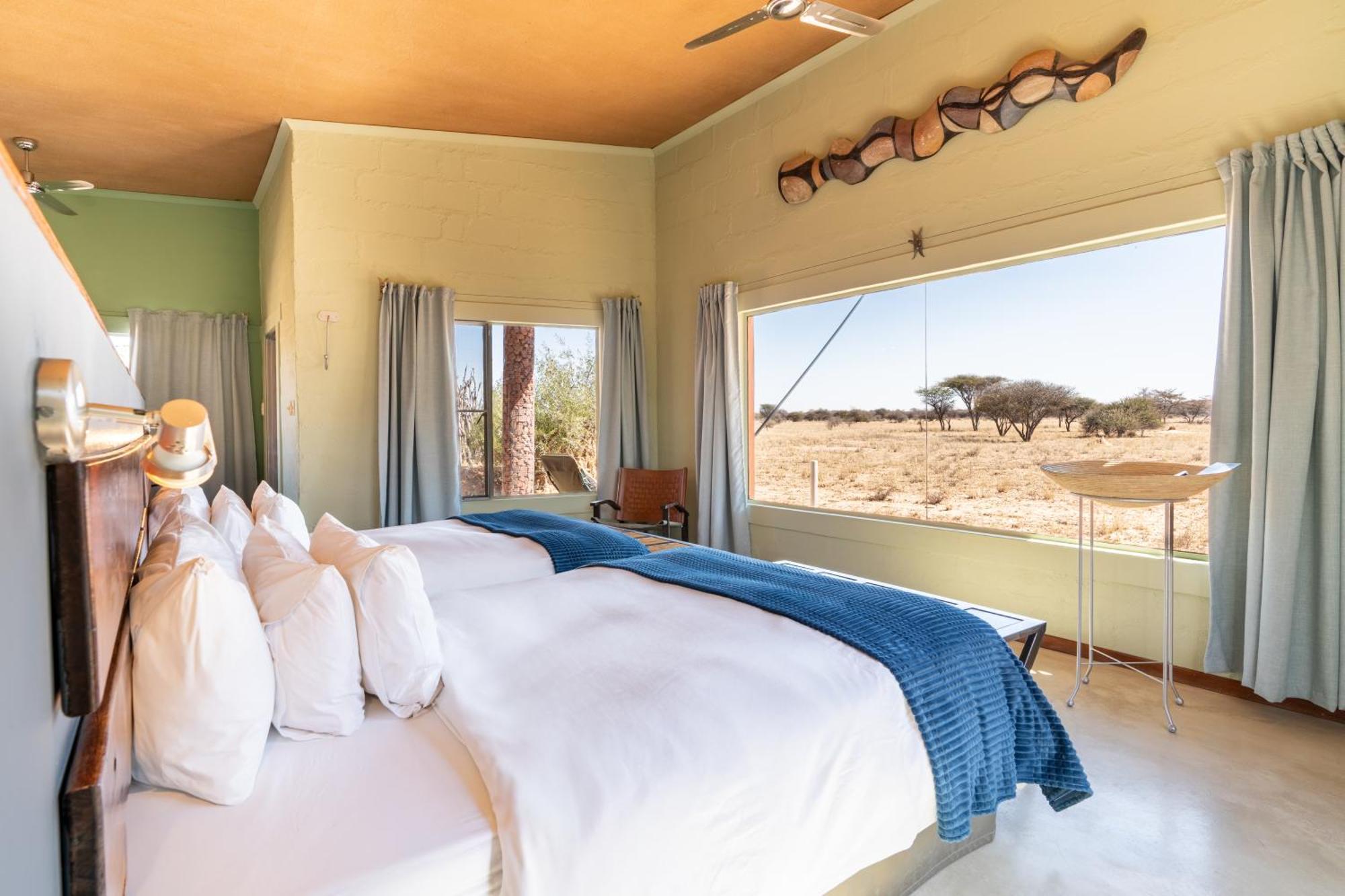 Villa Okonjima Plains Camp Otjiwarongo Exterior foto